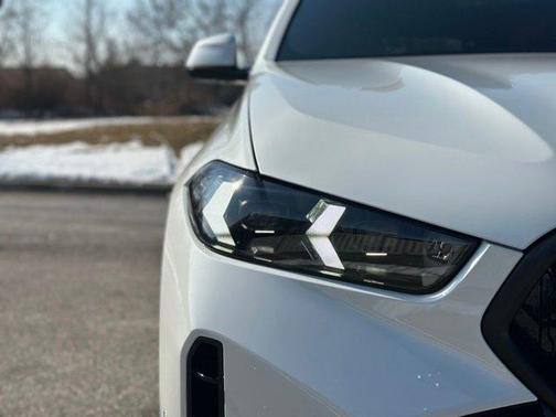 2026 BMW X6 xDrive40i