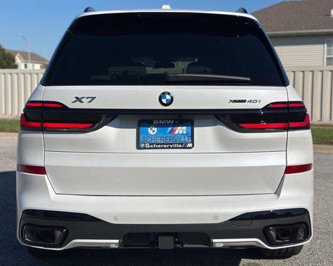 Mineral White Metallic 2027 BMW X7 xDrive40i