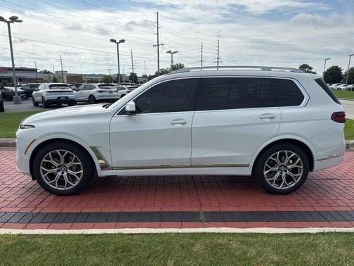 2024 BMW X7 xDrive40i