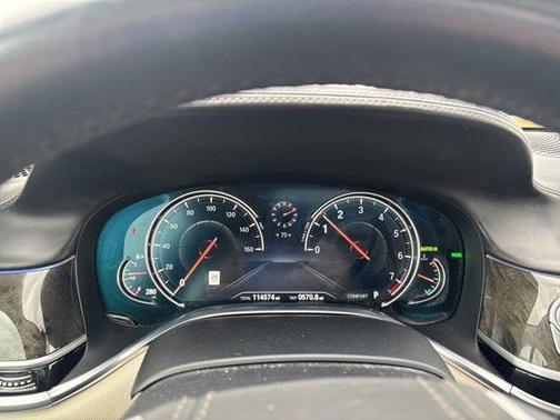 Black Sapphire Metallic 2018 BMW 750 i xDrive