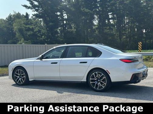 2023 BMW 760 760i xDrive