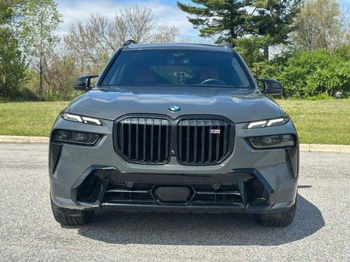 Dravit Gray Metallic 2024 BMW X7 M60i