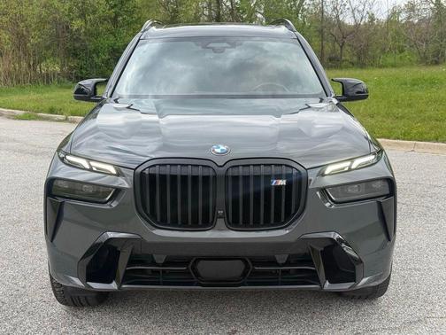 Dravit Gray Metallic 2024 BMW X7 M60i