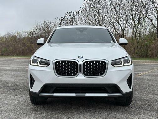 2025 BMW X4 xDrive30i