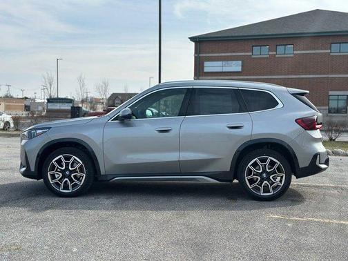 Space Silver 2026 BMW X1 xDrive28i