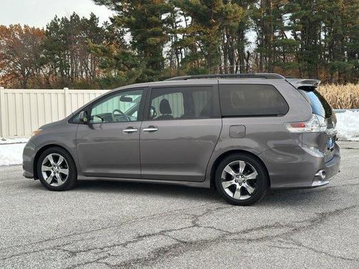2013 Toyota Sienna SE