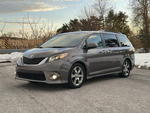 2013 Toyota Sienna SE