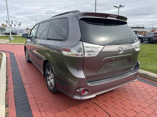 2013 Toyota Sienna SE
