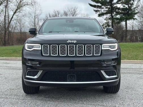2018 Jeep Grand Cherokee Summit