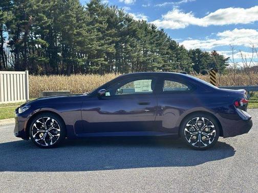 2025 BMW 230 i xDrive