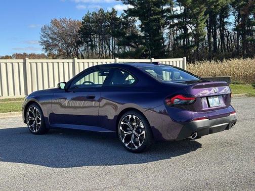 2025 BMW 230 i xDrive