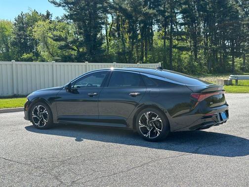 Aurora Black Pearl 2025 Kia K5 GT-Line