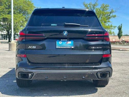 Black Sapphire Metallic 2026 BMW X5 PHEV xDrive50e