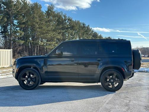 2024 Land Rover Defender P300