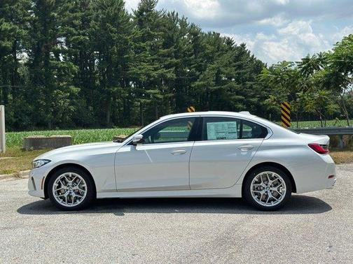 2025 BMW 330 i xDrive