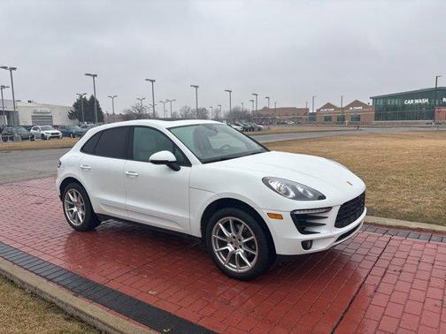 2018 Porsche Macan 