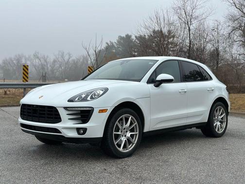 2018 Porsche Macan 