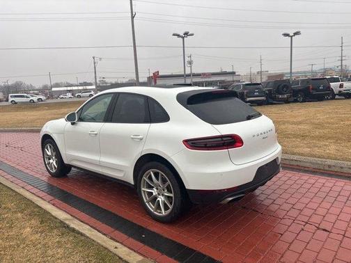 2018 Porsche Macan 