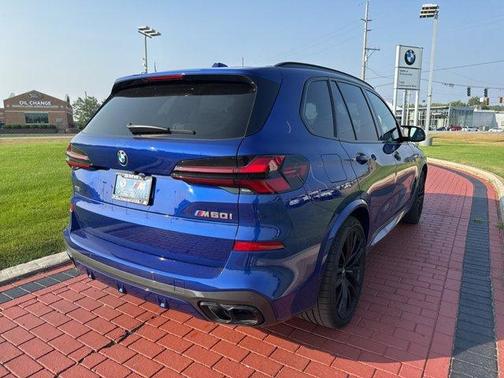 2025 BMW X5 M60i