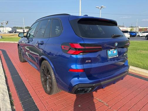 2025 BMW X5 M60i