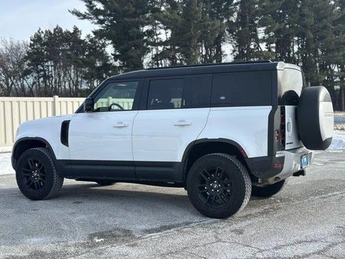 2022 Land Rover Defender 110 S