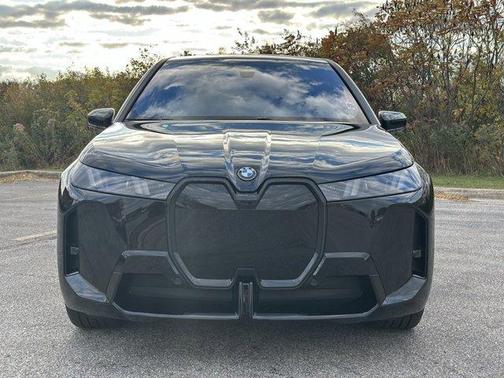 2026 BMW iX xDrive60