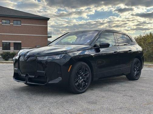 2026 BMW iX xDrive60