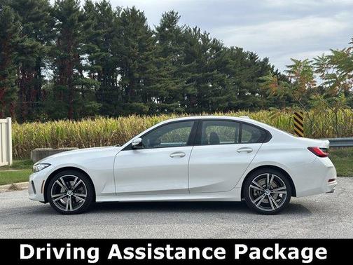 2023 BMW 330 i xDrive
