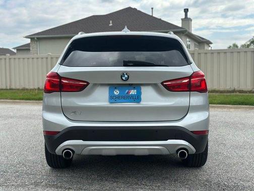 Glacier Silver Metallic 2021 BMW X1 sDrive28i