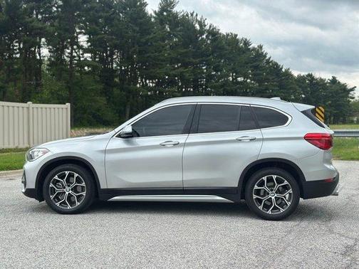 Glacier Silver Metallic 2021 BMW X1 sDrive28i