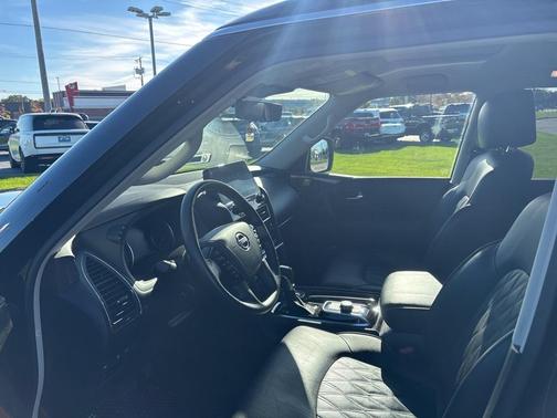 2023 Nissan Armada Platinum