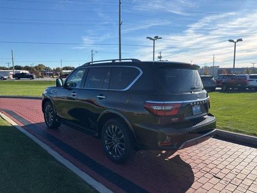2023 Nissan Armada Platinum