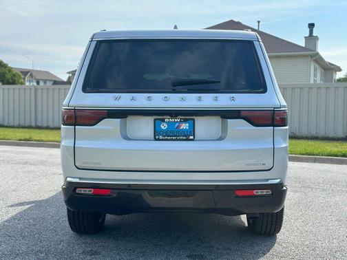 Silver Zynith 2022 Jeep Wagoneer Series III