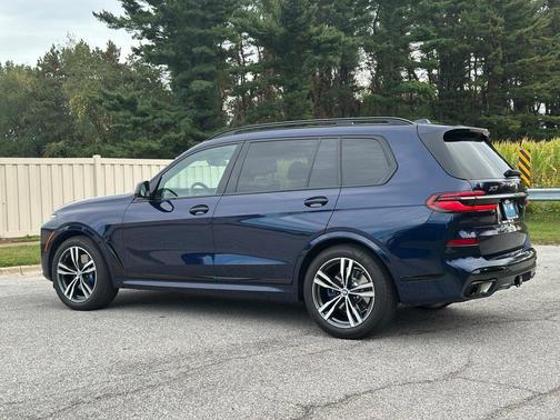 2023 BMW X7 xDrive40i