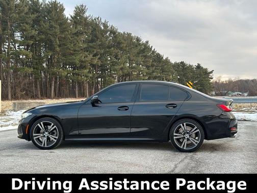 2023 BMW 330 i xDrive