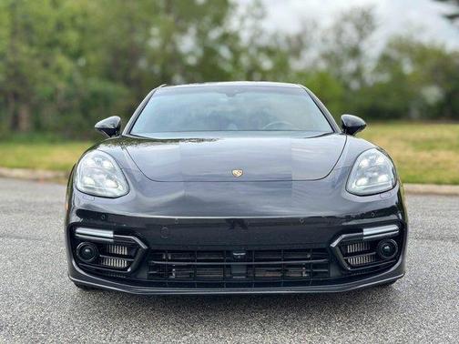 2020 Porsche Panamera GTS