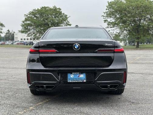 2025 BMW 760 760i xDrive