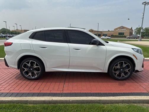 2024 BMW X2 M35i