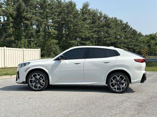 2024 BMW X2 M35i