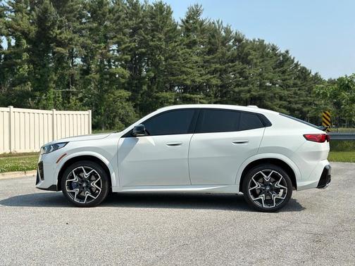 2024 BMW X2 M35i