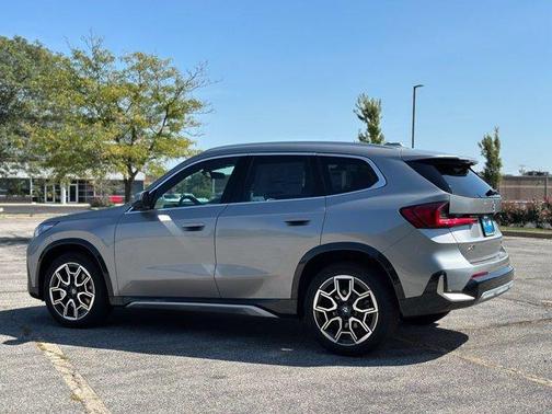Space Silver 2026 BMW X1 xDrive28i