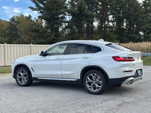 2022 BMW X4 xDrive30i