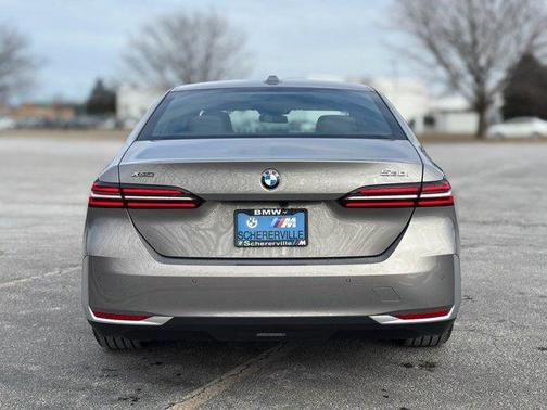 2025 BMW 530 i xDrive
