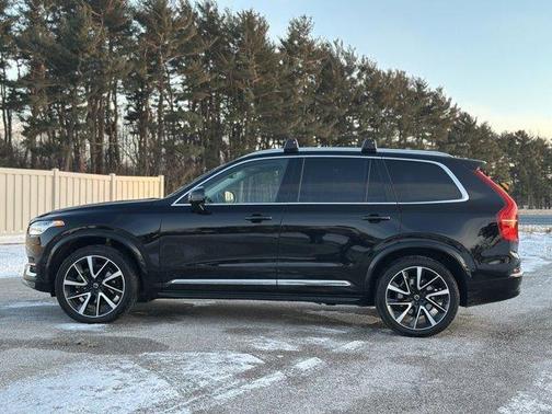 2023 Volvo XC90 B6 Plus 7-Seater