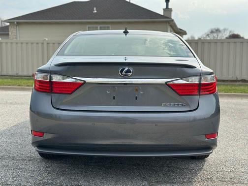 Gray 2013 Lexus ES 300h Base