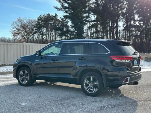 2017 Toyota Highlander Hybrid Limited Platinum