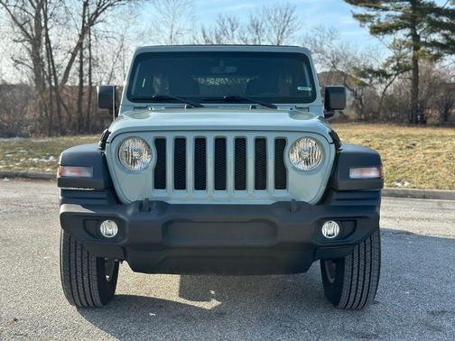 2023 Jeep Wrangler Sport