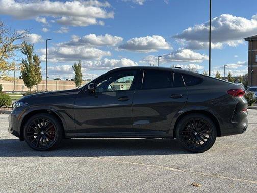 2026 BMW X6 M60i