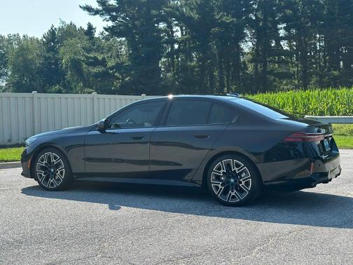 2025 BMW i5 xDrive40