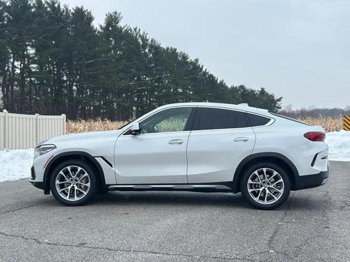 2023 BMW X6 xDrive40i